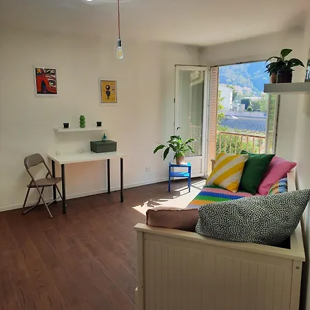 Séjour chez l'habitant La 1, Climatisée Ac, Cuisine Privée