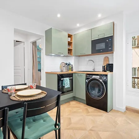 Apartment Renting - Barberis - Unique Getaway 2-room With Rooftop Terrace *
