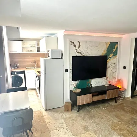 Apartment Duplex *