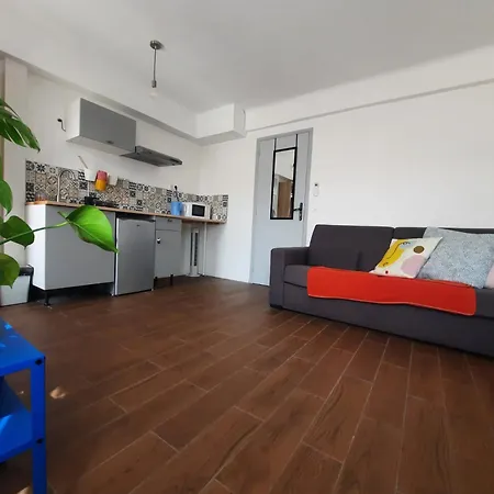 La 2, Climatisée Ac, Calme, Cuisine Privée Séjour chez l'habitant *