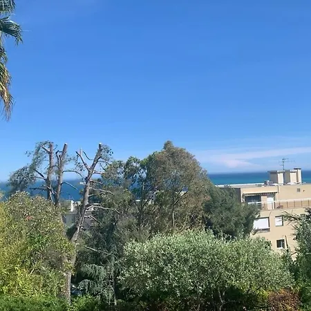 Apartment Charmant Studio Tout Confort, Climatise Avec Terrasse A Vue Mer