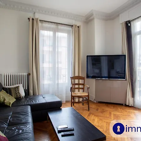 Air-conditioned In Liberation Apartment