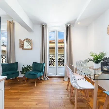 Appartement Massena Street - 1 Bdr Duplex With Ac & Parking *
