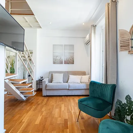 Appartement Massena Street - 1 Bdr Duplex With Ac & Parking *