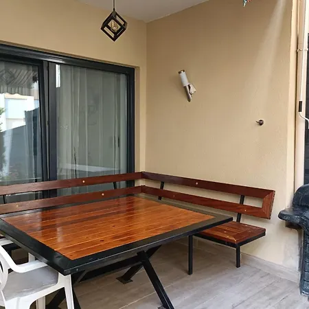 Charming T5 With Garden And Terrace Apartment Nice
