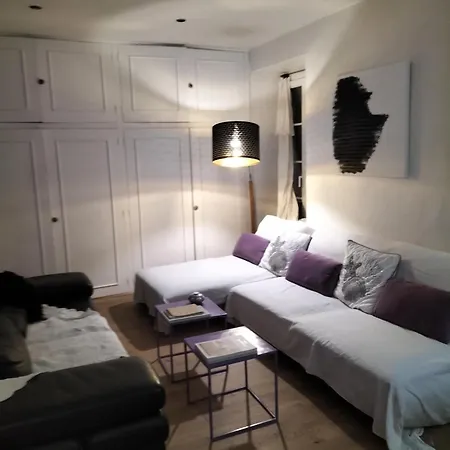 Movida Apartment *