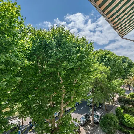 Luxueux, Spacieux Et équipé à 5 Min Du Port Appartement Nice