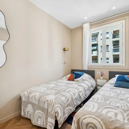 Luxueux, Spacieux Et équipé à 5 Min Du Port Appartement Nice