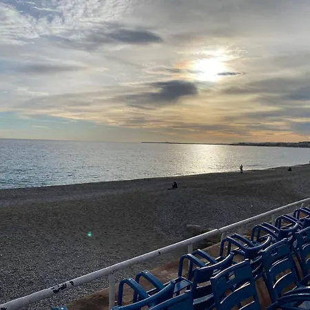 Appartement The French Coastal Retreat By J - Central, 5 Mins To Sea, Tram, Train, Ac, Wifi Nice