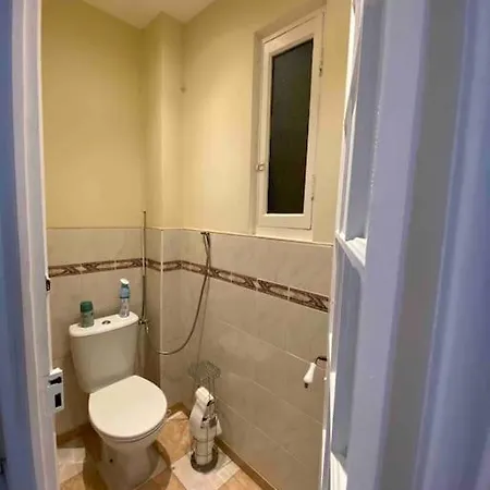 Cosy In Center Apartment