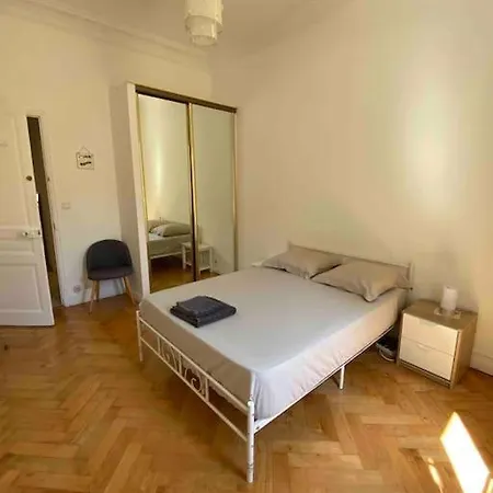 Cosy In Center Apartment *