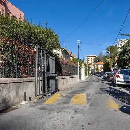 Apartment Spacious And Pleasant 3 Bedroom Flat Nice