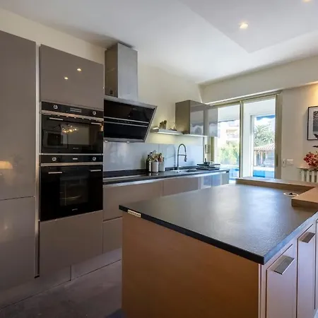 Apartment Spacious And Pleasant 3 Bedroom Flat Nice