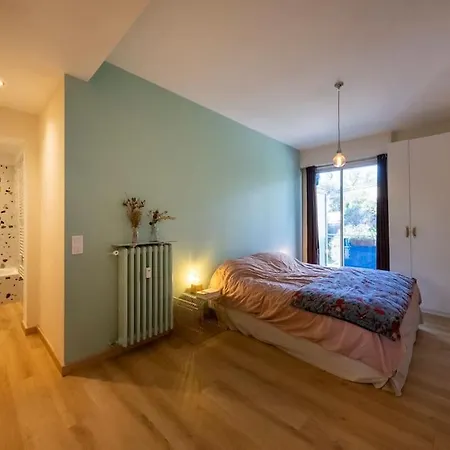 Spacious And Pleasant 3 Bedroom Flat Apartment Nice