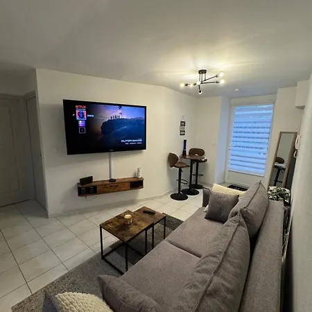 Jolie Deux Pièces Au Cœur De Appartement Nice