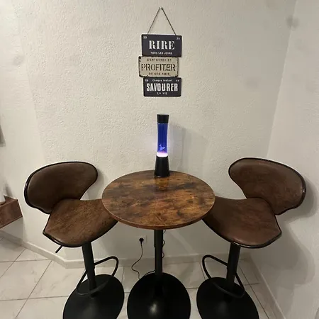 Jolie Deux Pièces Au Cœur De *