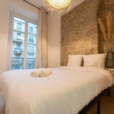 Apartment Elegant 4 Pieces Au Centre De *