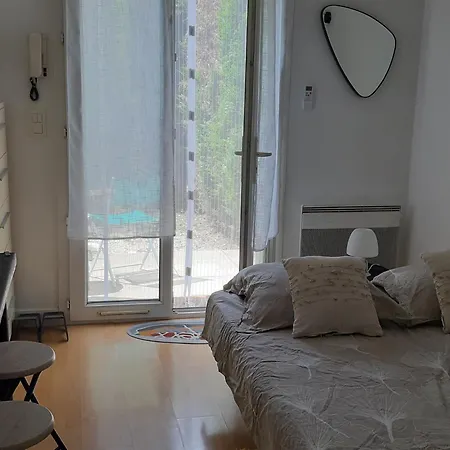 Joli Studio Climatise Parking Gratuit Sur Place Apartment