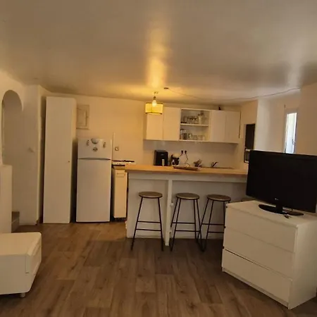 Apartment Retraite Tranquille A 15 Min De La Plage, Entierement Equipee Et Fraiche