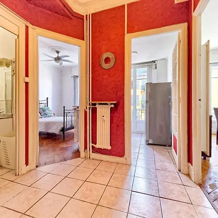 Apartment Centre Ville- Magnifique De 50m2 Pres De La Gare Nice- Cosy-wifi