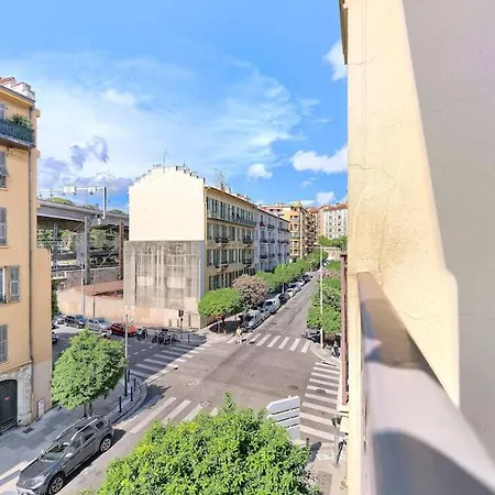 Centre Ville- Magnifique De 50m2 Pres De La Gare Nice- Cosy-wifi Apartment