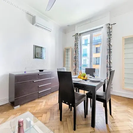 Centre Ville- Magnifique De 50m2 Pres De La Gare Nice- Cosy-wifi *