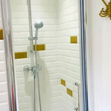 Hotel Sea View Villa, Pool, 4 Bedrooms, Air Conditioning, 1 Mile Nice