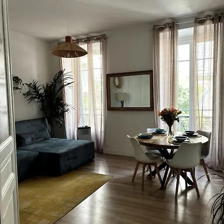 Apartment 3 Bedroom In