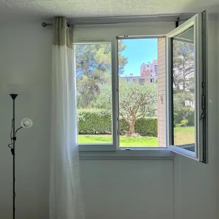 Appartement Peaceful Garden View, 20 Min From