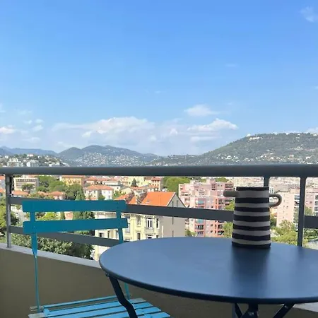 Grand Avec Vue, Ac, Calme Proche Nice