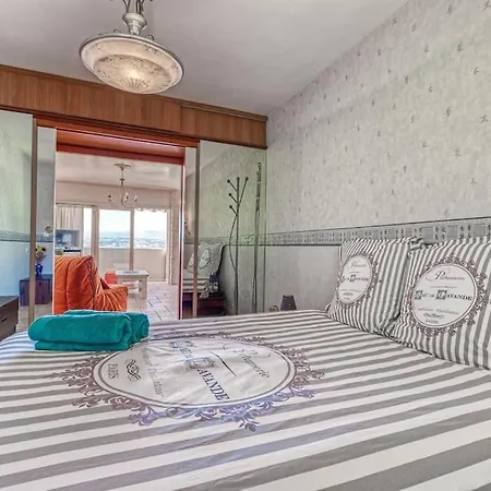 Appartement 2 Pieces Balcon Vue Imprenable Mer---ville---montagne Nice