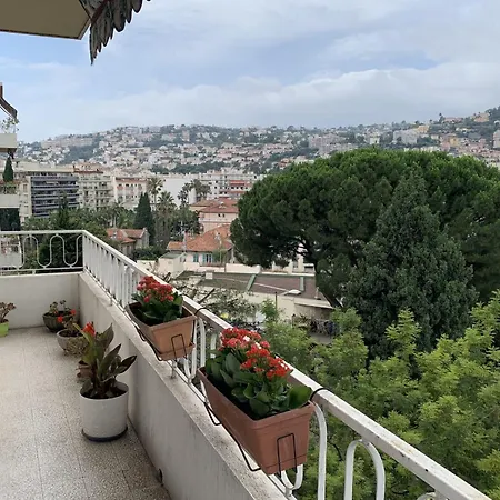 Spacious With Beautiful View Nice