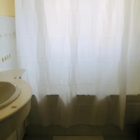 Apartment Spacious With Beautiful View Nice