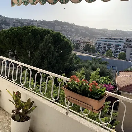 Spacious With Beautiful View *