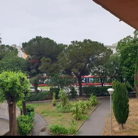 Apartment Grand Appartement, 2 Ou 3 Ou 4 Pieces, Tramway Sur Place, Proche Gare Sncf St Augustin 900 Metre , Aeroport 1200 Metre, Ou Allianz Riviera 10 Min, Palais Nikaia 2 Min , Supermarche Sur Place, Parking Possible Si Disponible Ou Payant A 1000 Metr *