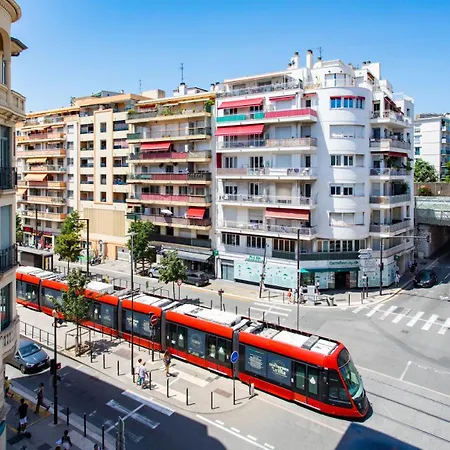#19 Ascot Promenade 1min Ac 10mins Vieux Tram *