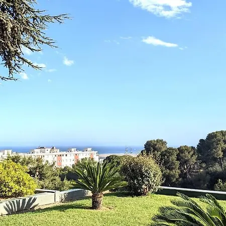 Studio Avec Terrasse Ensoleillee Et Piscine Apartment *