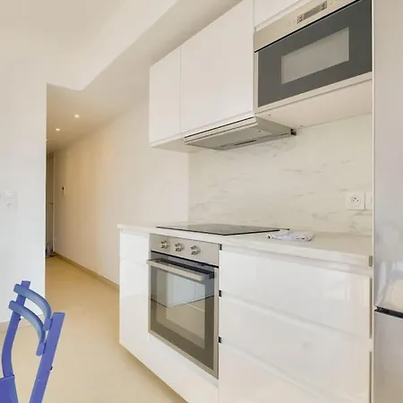 T2 Avec Terrasse Et Parking Privé Au Coeur De Appartement