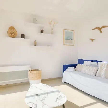 Appartement T2 Avec Terrasse Et Parking Privé Au Coeur De