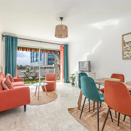 Large 2 Bdr Close To The Balcony & Garage Appartement Nice