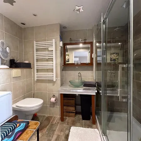 Luxurious In 450 M Of The Sea *