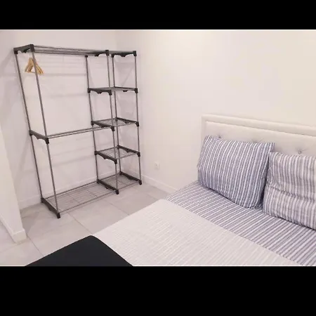 Grand Appartement, 2 Ou 3 Ou 4 Pieces, Tramway Sur Place, Proche Gare Sncf St Augustin 900 Metre , Aeroport 1200 Metre, Ou Allianz Riviera 10 Min, Palais Nikaia 2 Min , Supermarche Sur Place, Parking Possible Si Disponible Ou Payant A 1000 Metr * Nice