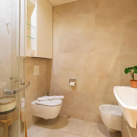 Le Capitol 2 Ap4421 By Riviera Homes * Nice