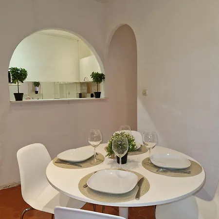Sublime 4p Classé Dans Le Vieux-nice Appartement Nice