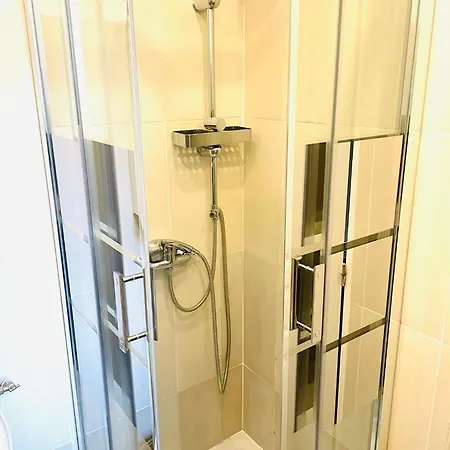 Appartement Moderne, 2 Chambres, 6 Couchages, Easy Check-in *