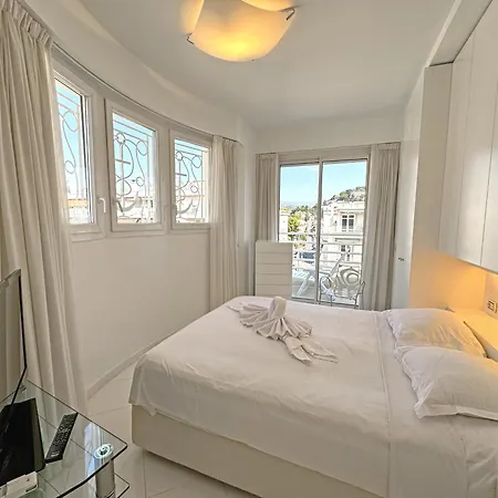 Apartment Sea Front Penthouse Cote D Azur *