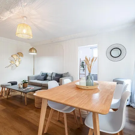2 Bdr Heart Of The Old Town Appartement Nice