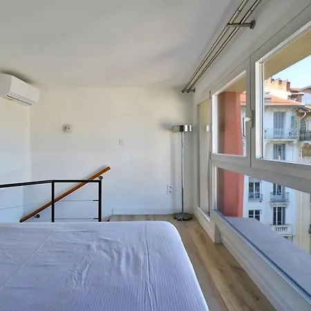 My Casa Depoilly-last Floor Cosy Down Town Apartment *