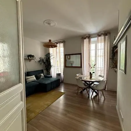 Apartment 3 Bedroom In Nice
