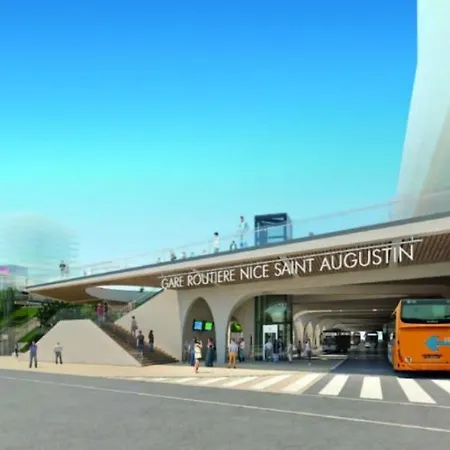 Grand Appartement, 2 Ou 3 Ou 4 Pieces, Tramway Sur Place, Proche Gare Sncf St Augustin 900 Metre , Aeroport 1200 Metre, Ou Allianz Riviera 10 Min, Palais Nikaia 2 Min , Supermarche Sur Place, Parking Possible Si Disponible Ou Payant A 1000 Metr Apartment